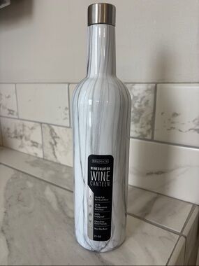 BruMate Winesulator Wine Canteen - White Marble